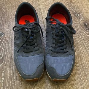 NEW BALANCE WOMEN'S 420 CLASSICS RUNNING SHOES